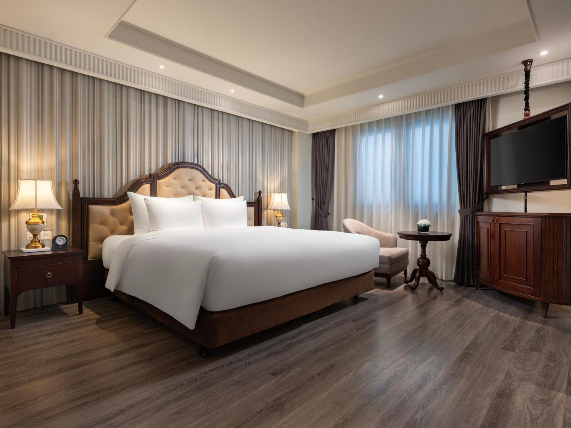 Grand Hotel Du Lac Hanoi Exteriör bild Deluxe Suite
