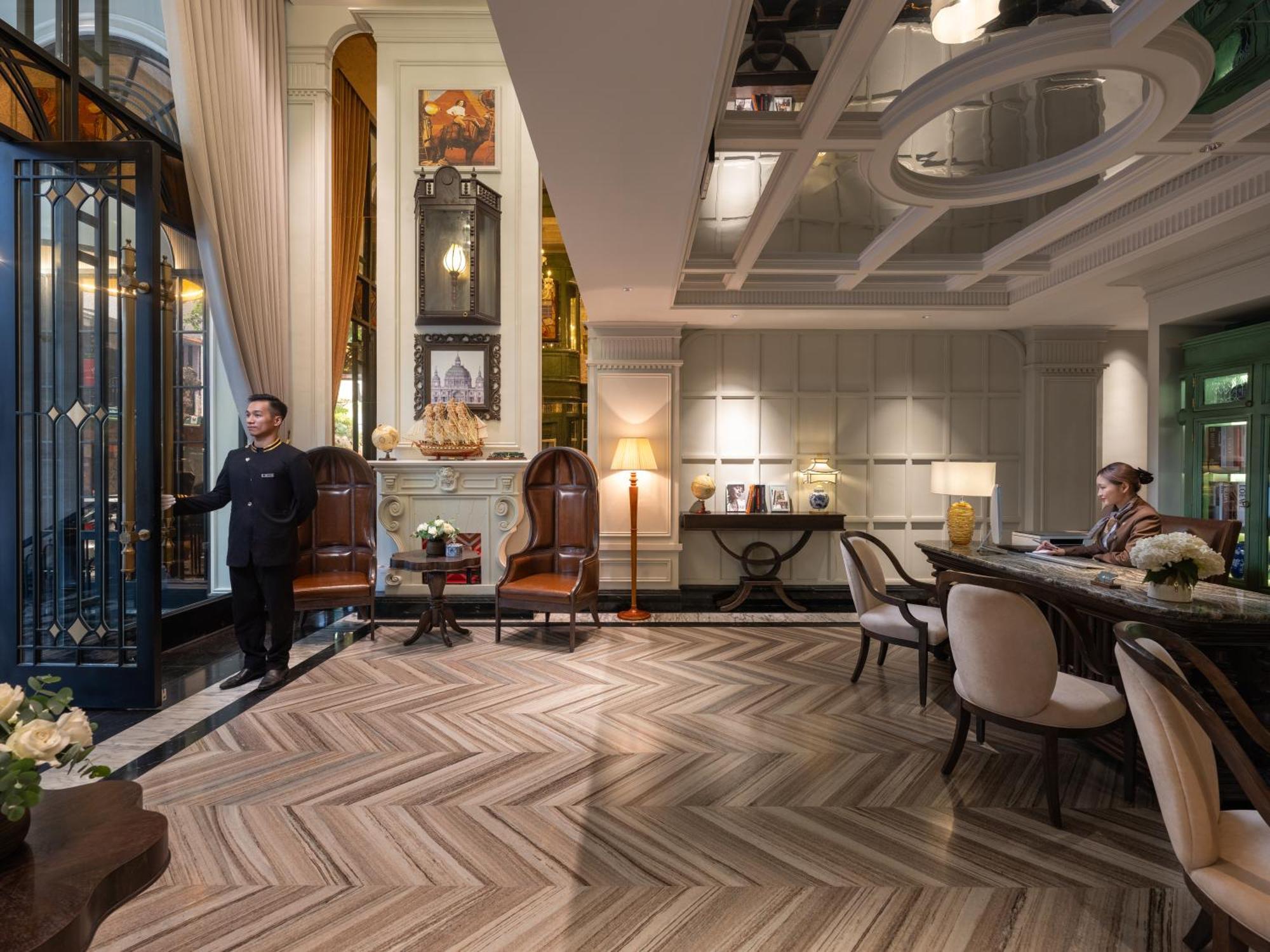 Grand Hotel Du Lac Hanoi Exteriör bild The lobby of the hotel